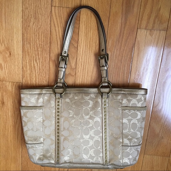 Coach Gold Purse With Metallic Sparking Logo - Picture 6 of 9